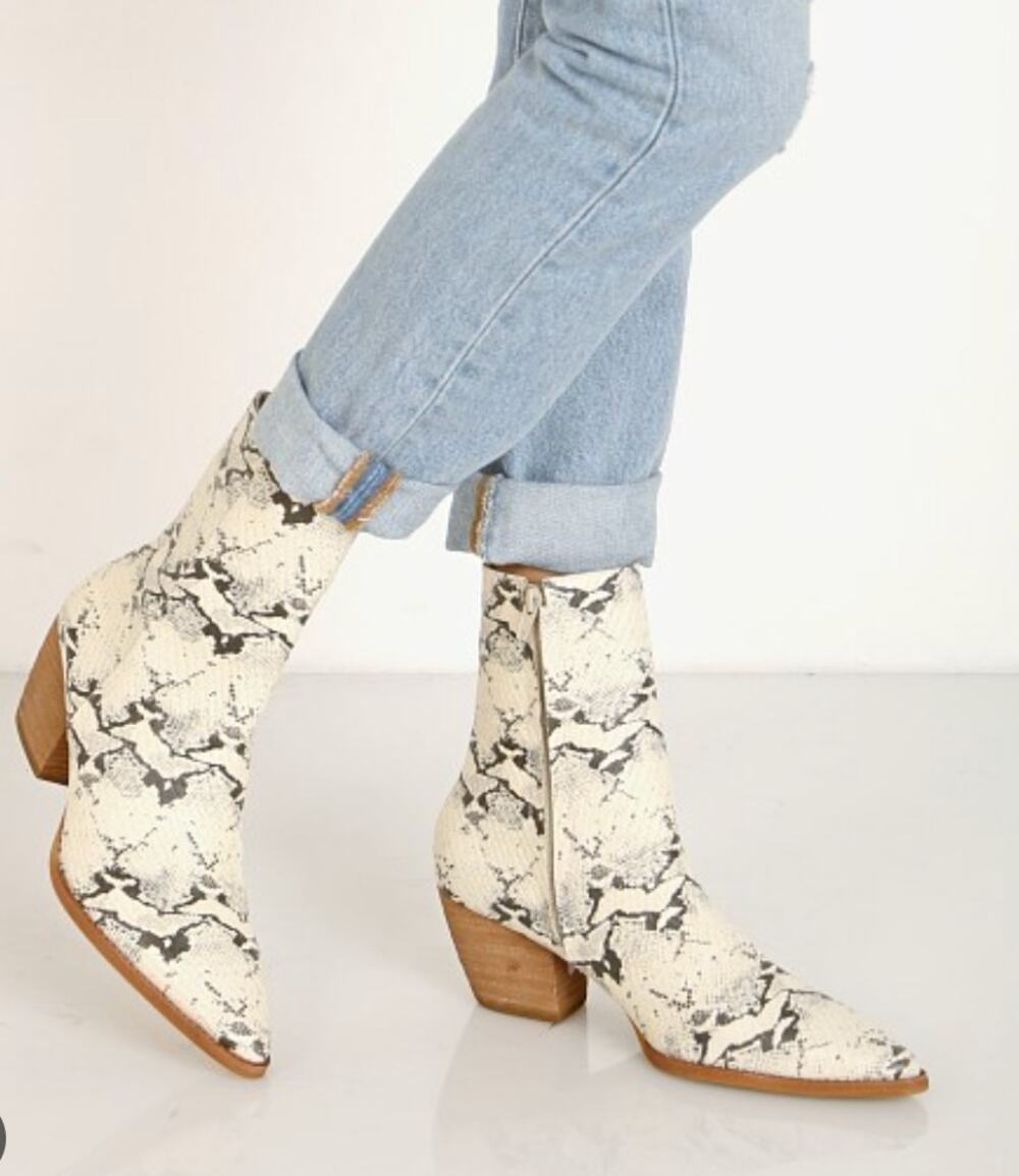 Matisse Caty Boot Snake Print Black/White 10